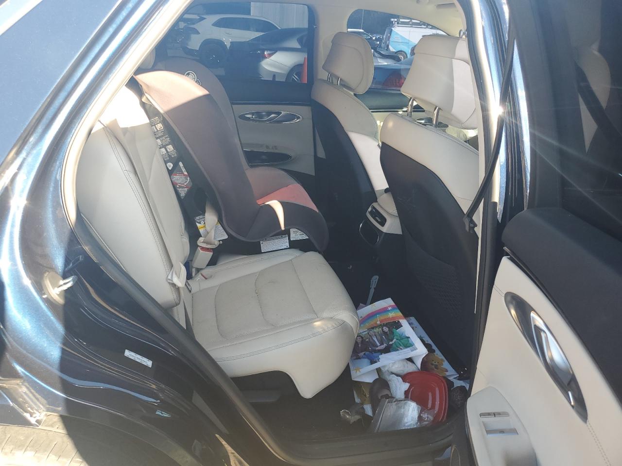 2022 GENESIS GV70 BASE VIN:KMUMADTB8NU029441