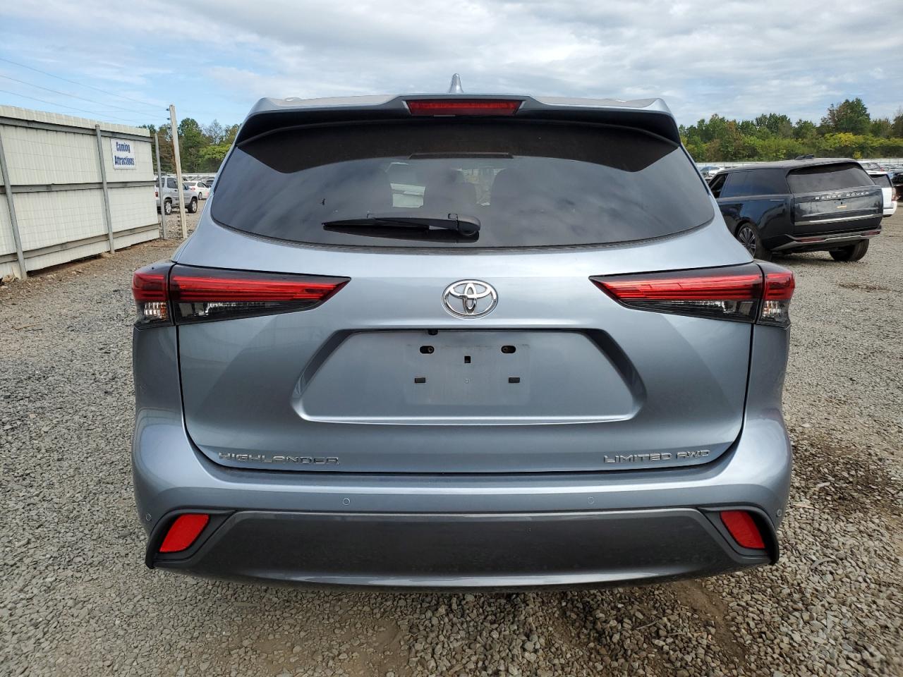 2022 TOYOTA HIGHLANDER LIMITED VIN:5TDDZRBH8NS183652