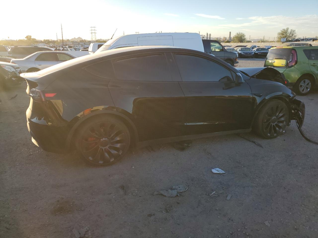 2023 TESLA MODEL Y  VIN:7SAYGDEF8PF825544