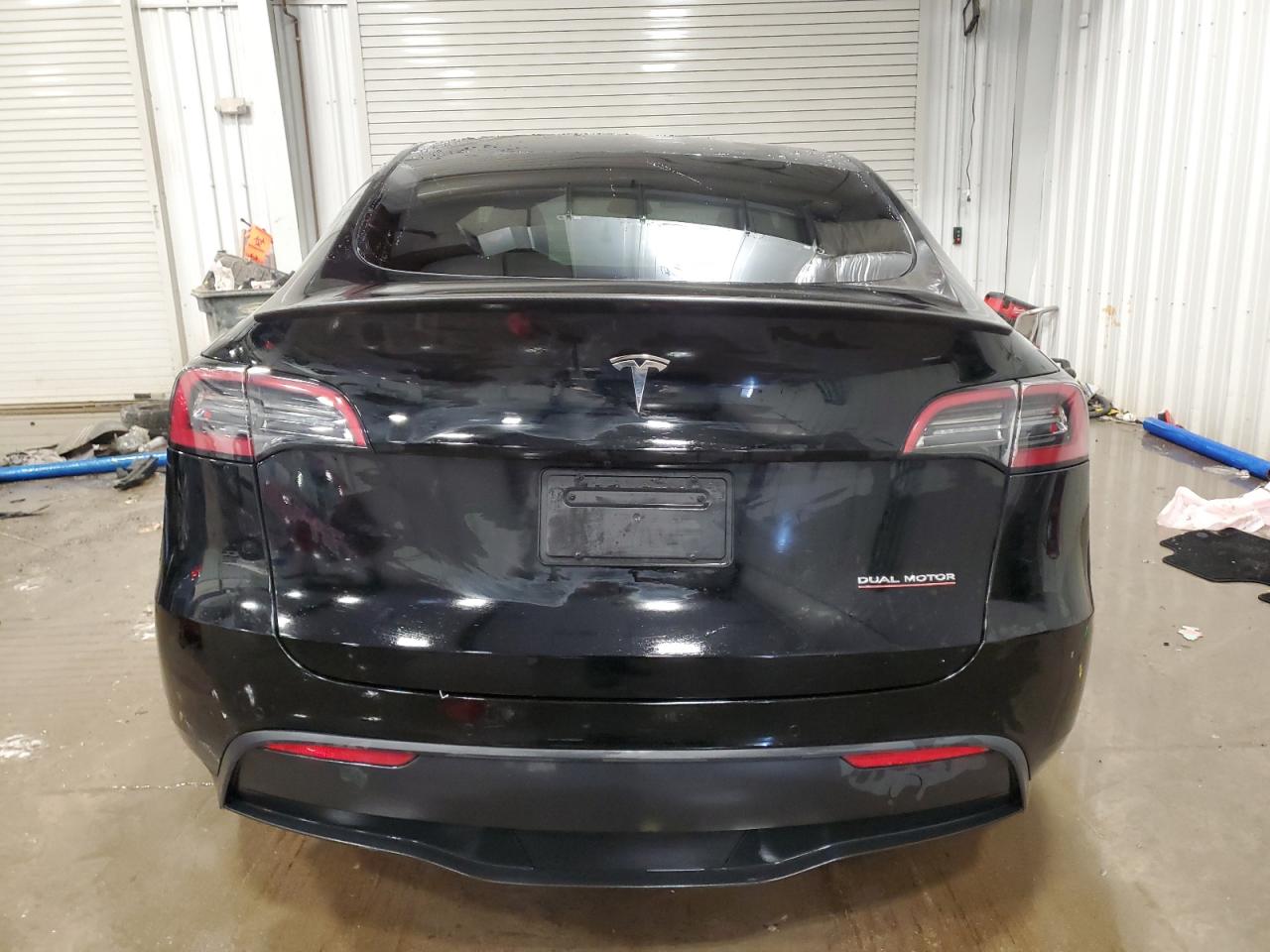 2022 TESLA MODEL Y  VIN:7SAYGDEF4NF511192