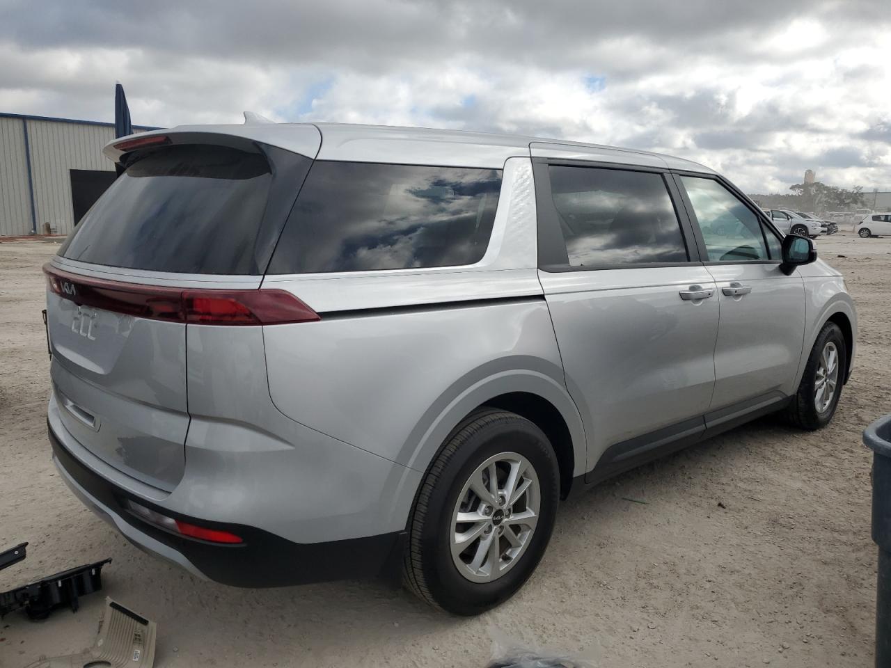 2023 KIA CARNIVAL LX VIN:KNDNB4H30P6256037