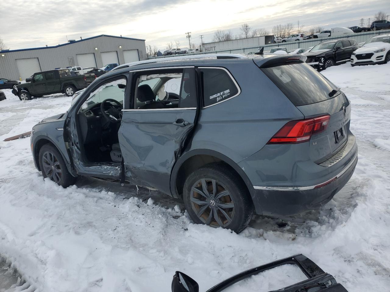 2022 VOLKSWAGEN TIGUAN SE VIN:3VV2B7AX5NM152997
