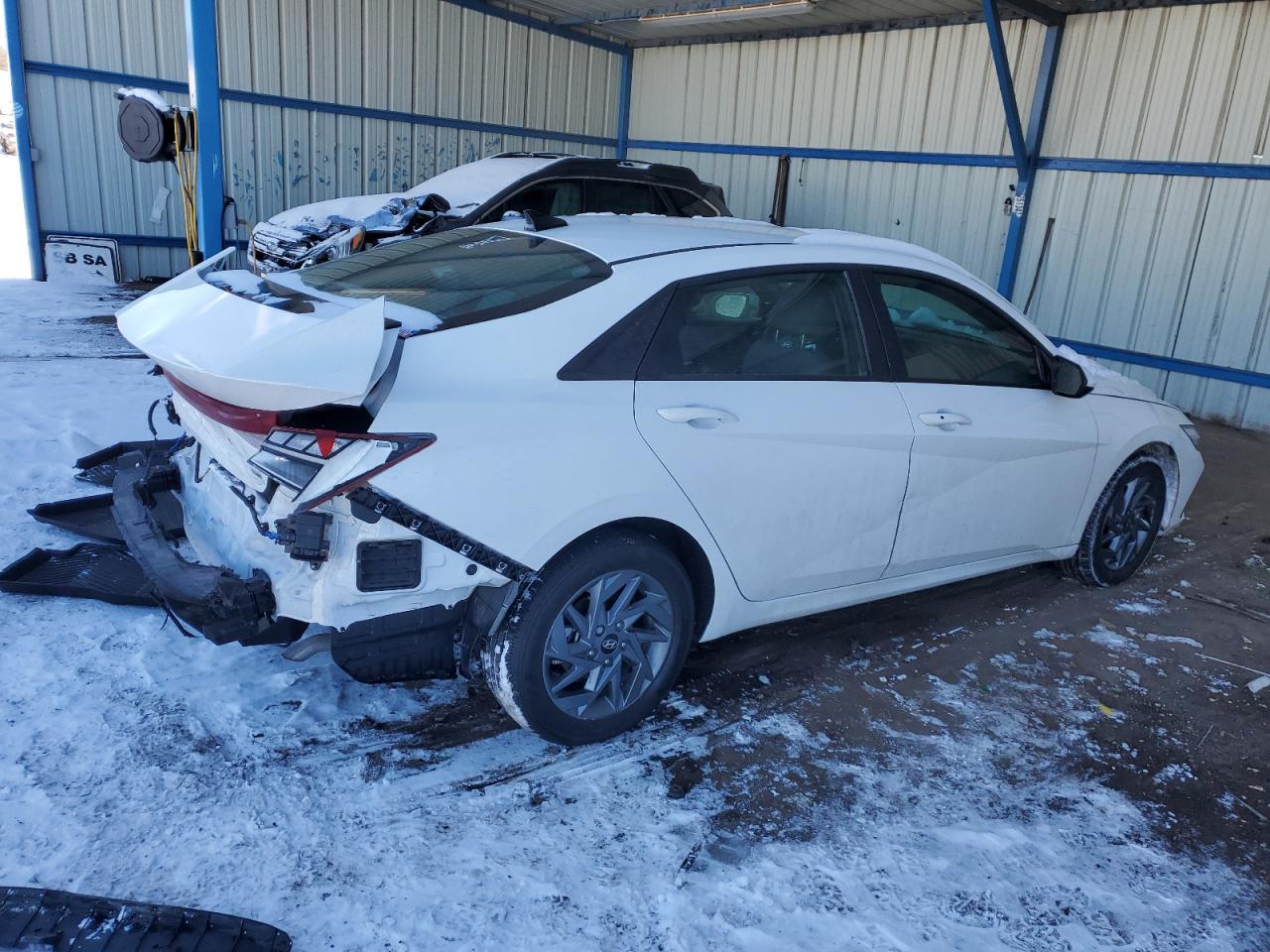 2024 HYUNDAI ELANTRA BLUE VIN:KMHLM4DJ8RU106757