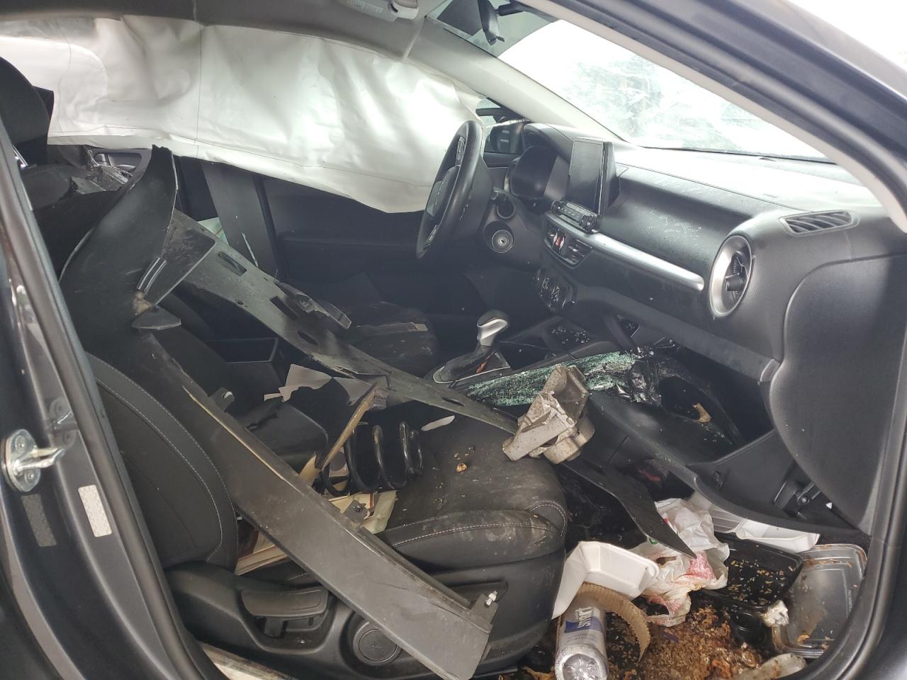 2022 KIA FORTE FE VIN:3KPF24AD8NE484396