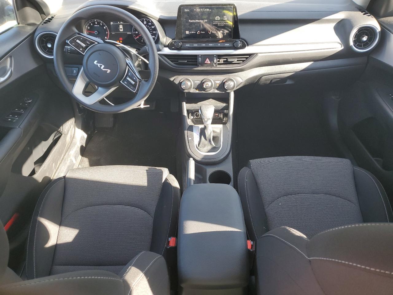 2024 KIA FORTE LX VIN:3KPF24AD9RE806727