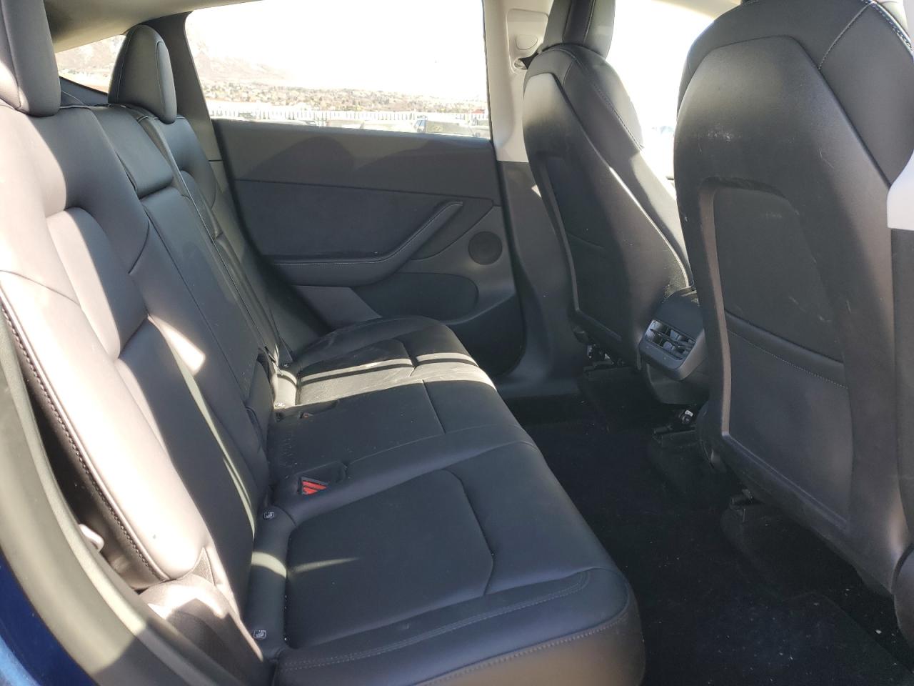 2022 TESLA MODEL Y  VIN:7SAYGDEE8NF439372