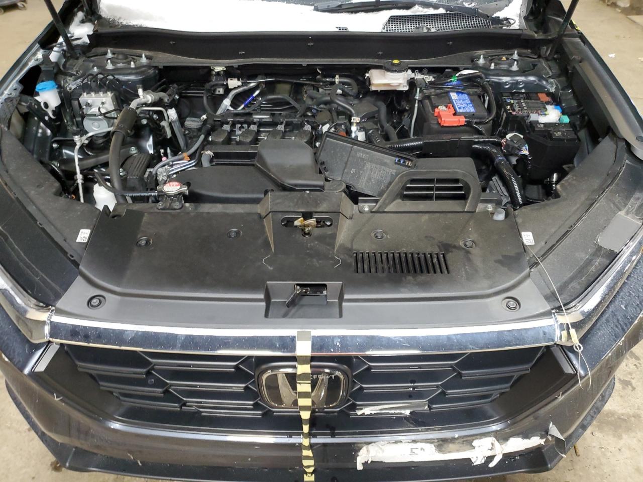 2024 HONDA CR-V LX VIN:2HKRS4H25RH405236