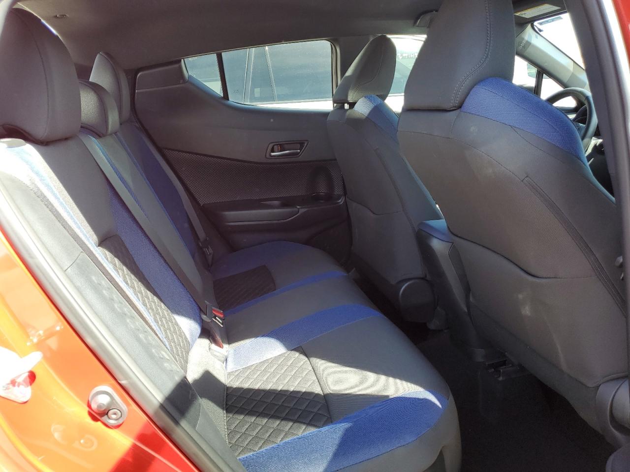 2022 TOYOTA C-HR XLE VIN:NMTKHMBX1NR145540