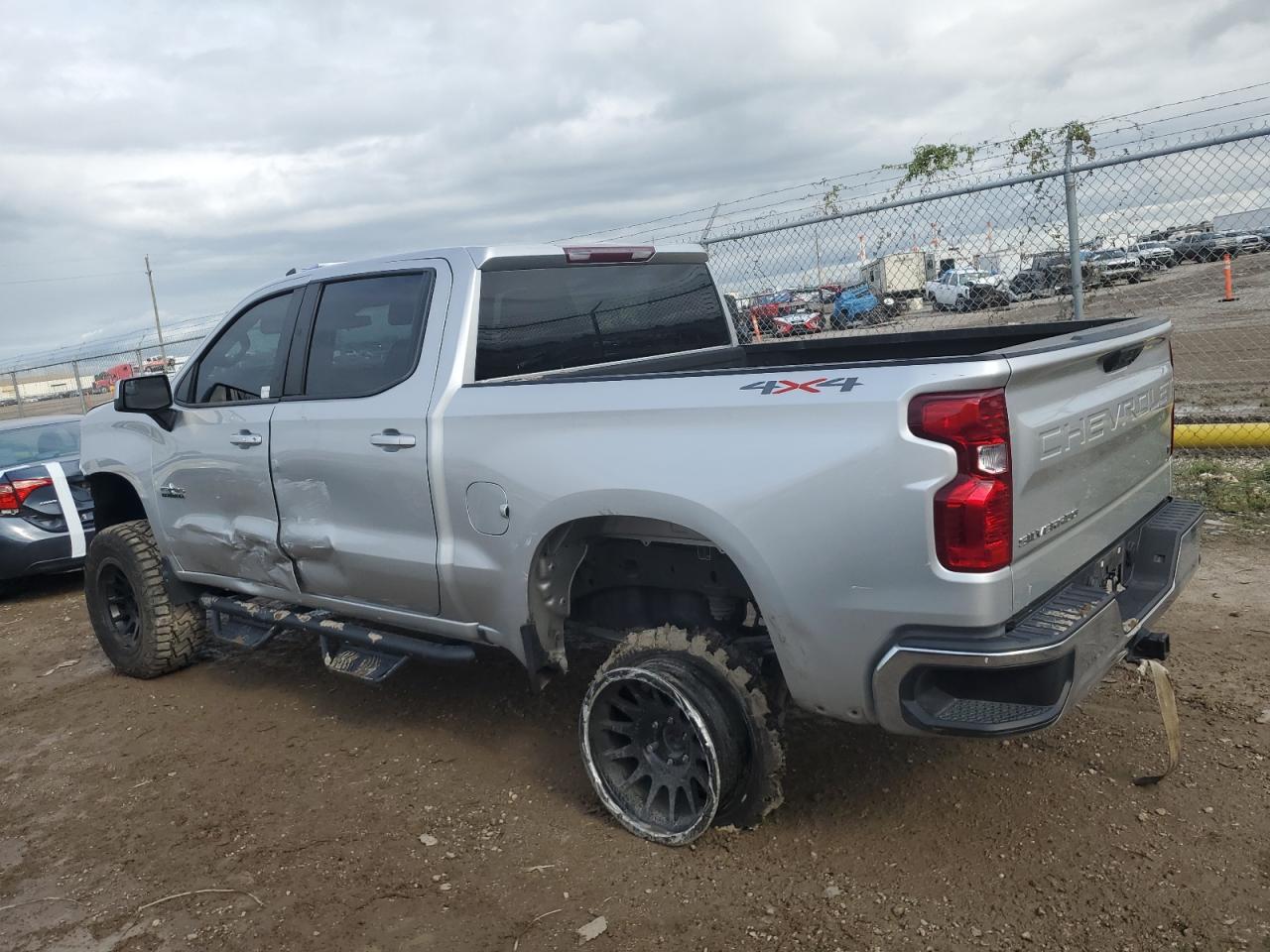 2022 CHEVROLET SILVERADO K1500 LT VIN:3GCPDDEK5NG600360