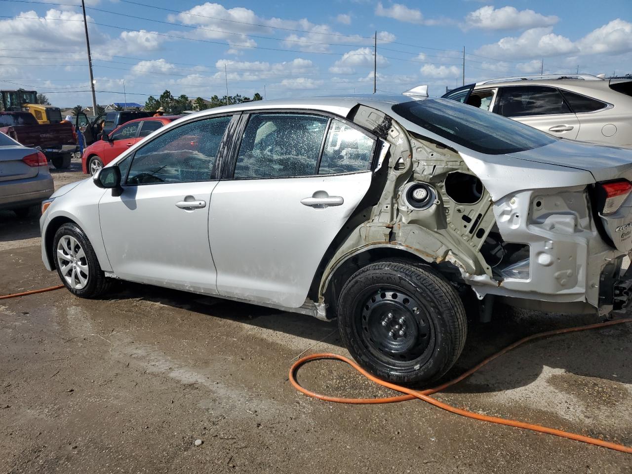 2024 TOYOTA COROLLA LE VIN:5YFB4MDEXRP083725