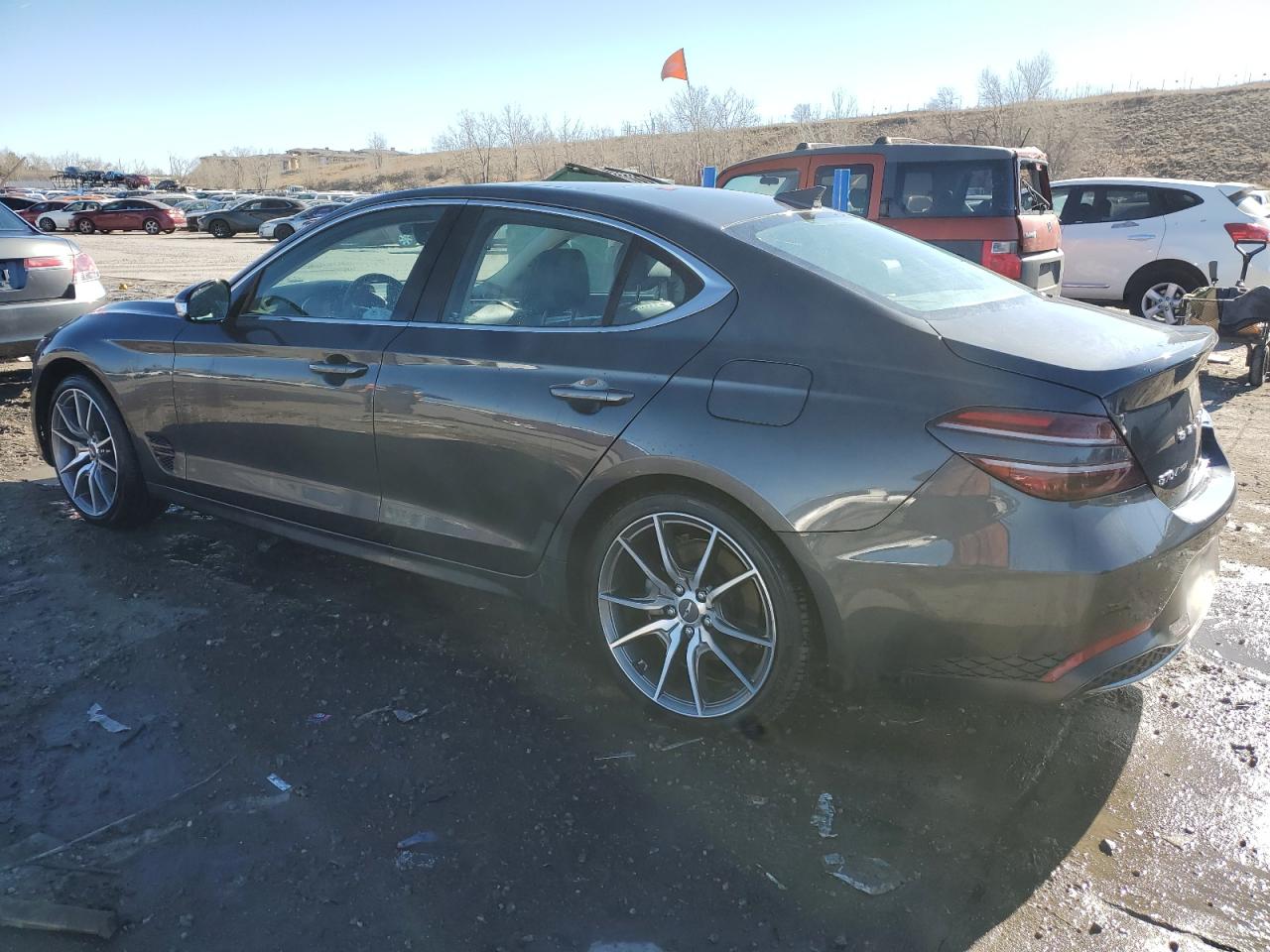 2022 GENESIS G70 BASE VIN:KMTG34TA5NU085937