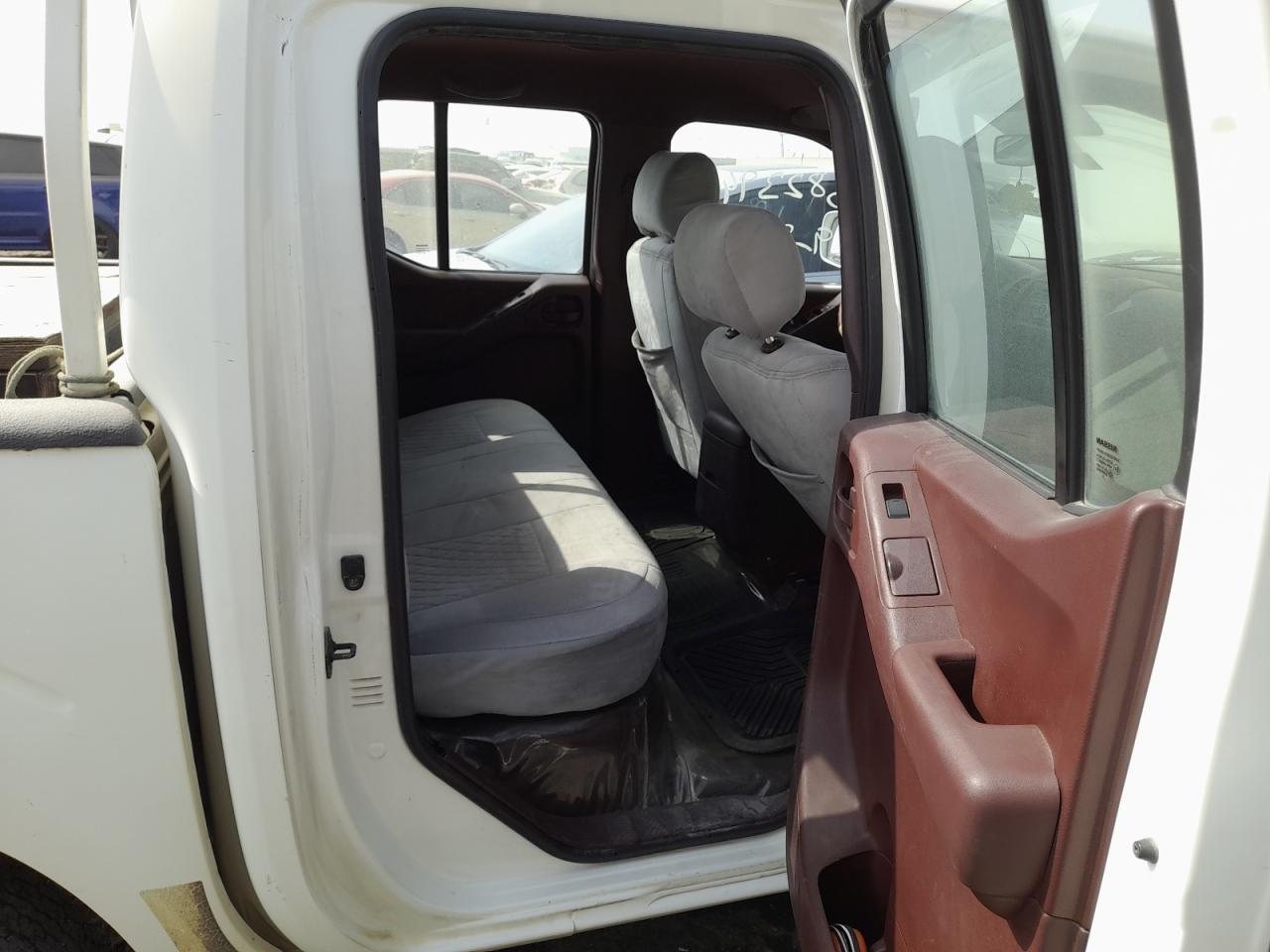 2016 NISSAN NAVARA VIN:MNTBD0ES1G6******