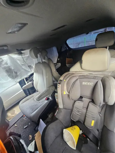 2021 Kia Carnival KNANC81BBMS047966 VIN:KNANC81BBMS047966