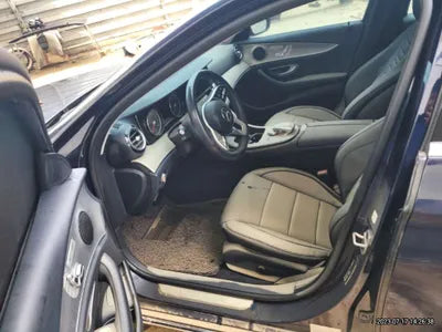 2019 Mercedes-Benz E 300 WDDZF4JB2KA699325 VIN:WDDZF4JB2KA699325