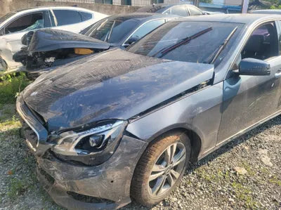 2015 Mercedes-Benz E 200 VIN: