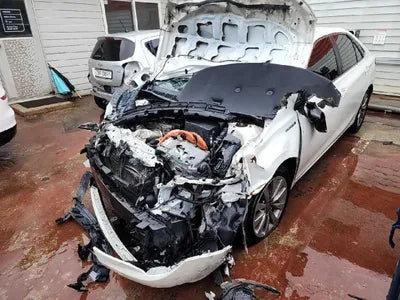 2016 Toyota Camry VIN: