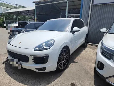 2015 Porsche Cayenne VIN: