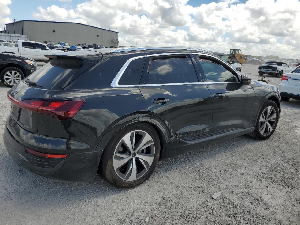 2024 AUDI Q8 E-TRON PREMIUM PLUS VIN:WA15AAGE4RB006194