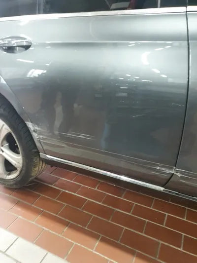 2018 Mercedes-Benz E 220 WDDZF0EB7JA450990 VIN:WDDZF0EB7JA450990