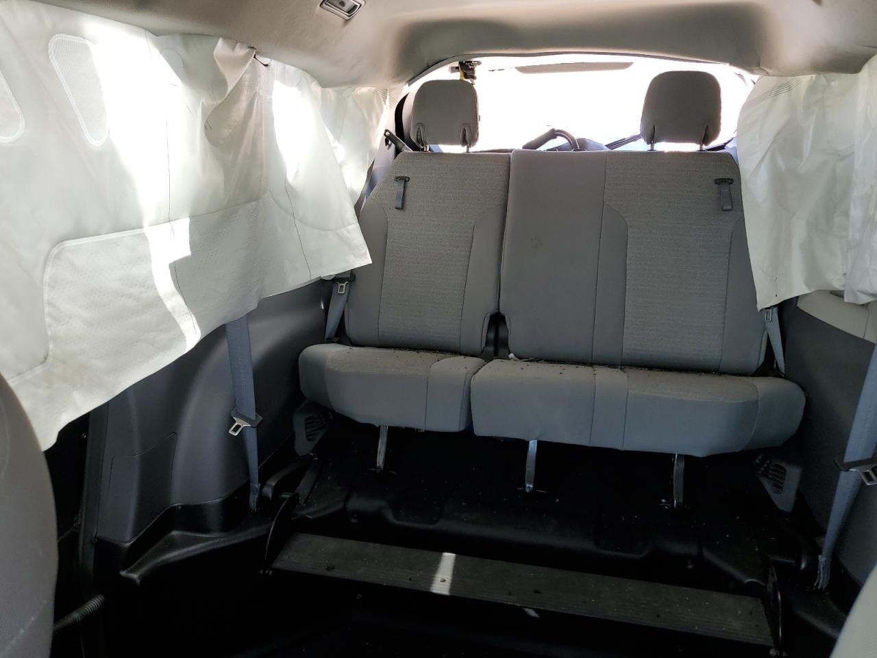 2022 TOYOTA SIENNA LE VIN:5TDKRKEC3NS133210