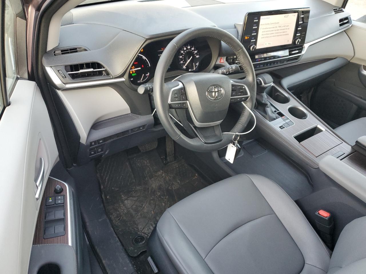2023 TOYOTA SIENNA XLE VIN:5TDYRKEC1PS143649
