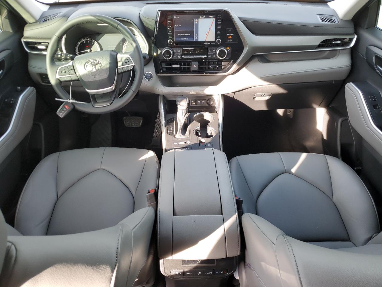 2022 TOYOTA HIGHLANDER XLE VIN:5TDHZRBH1NS586955