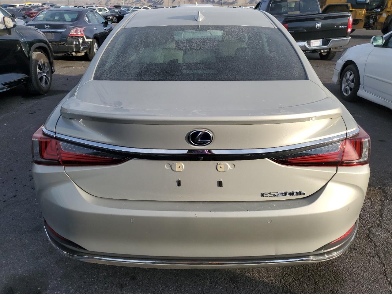 2022 LEXUS ES 300H BASE VIN:58AEA1C17NU021512