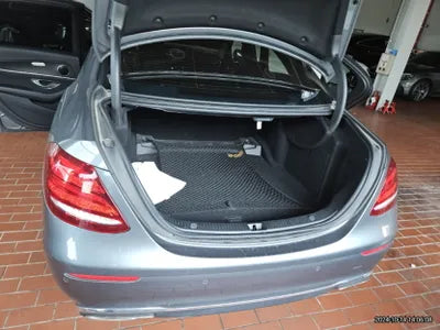 2017 Mercedes-Benz E 200 VIN: