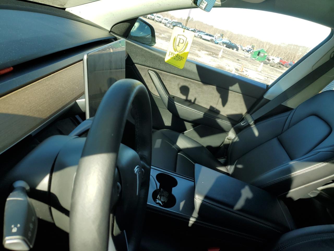 2022 TESLA MODEL Y  VIN:7SAYGDEE9NF371325