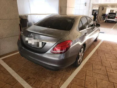 2018 Mercedes-Benz C 200 VIN: