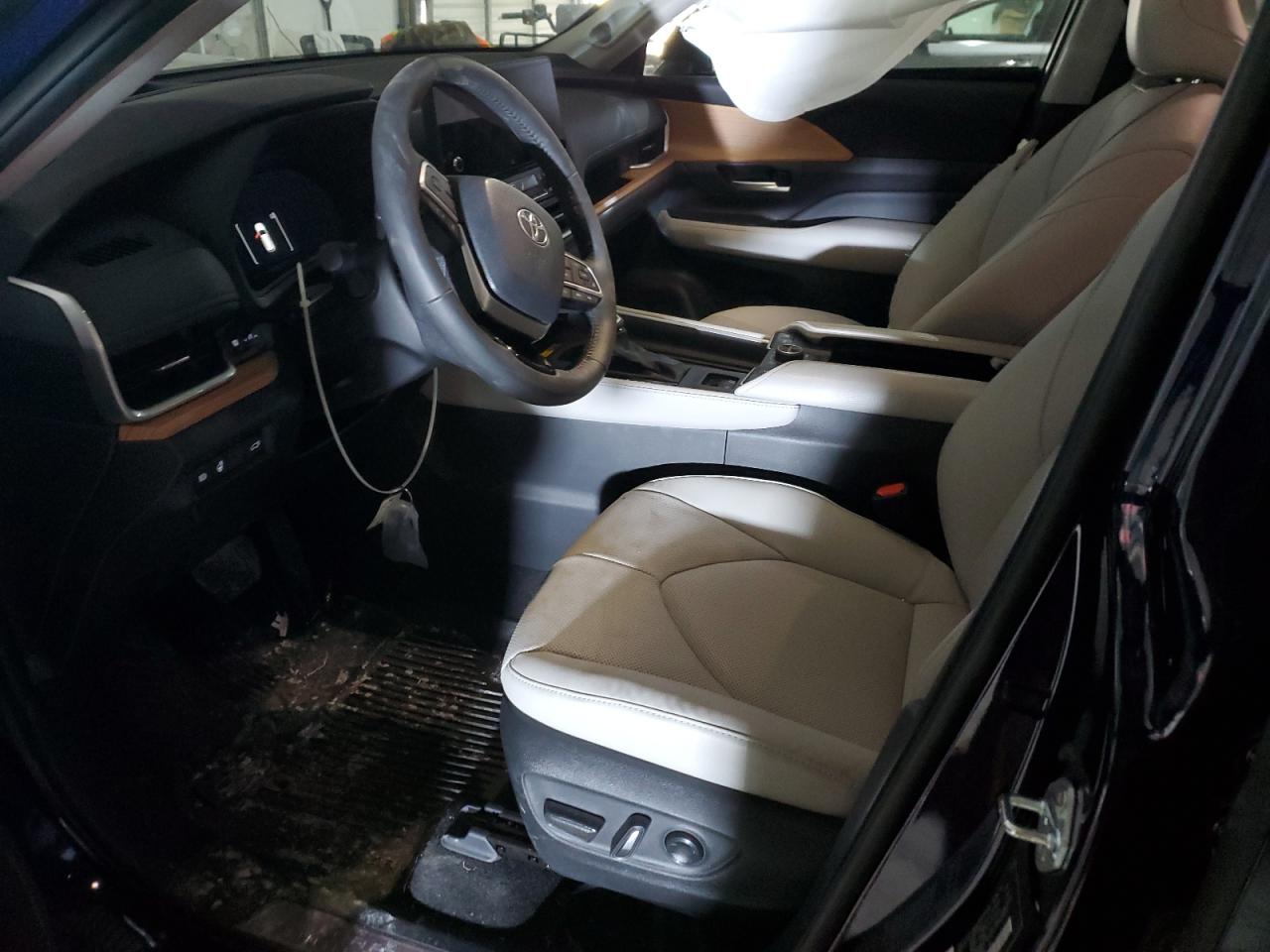 2024 TOYOTA GRAND HIGHLANDER XLE VIN:5TDAAAB56RS060987
