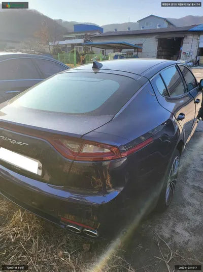 2018 Kia Stinger KNAE351BBJS025851 VIN:KNAE351BBJS025851