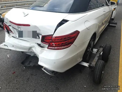 2016 Mercedes-Benz E 200 VIN: