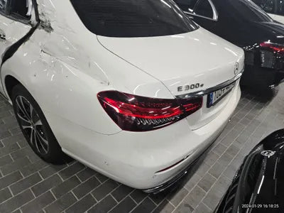 2021 Mercedes-Benz E 300 W1KZF5EBXMA886038 VIN:W1KZF5EBXMA886038