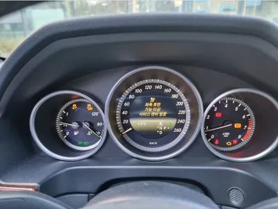 2015 Mercedes-Benz E 300 VIN: