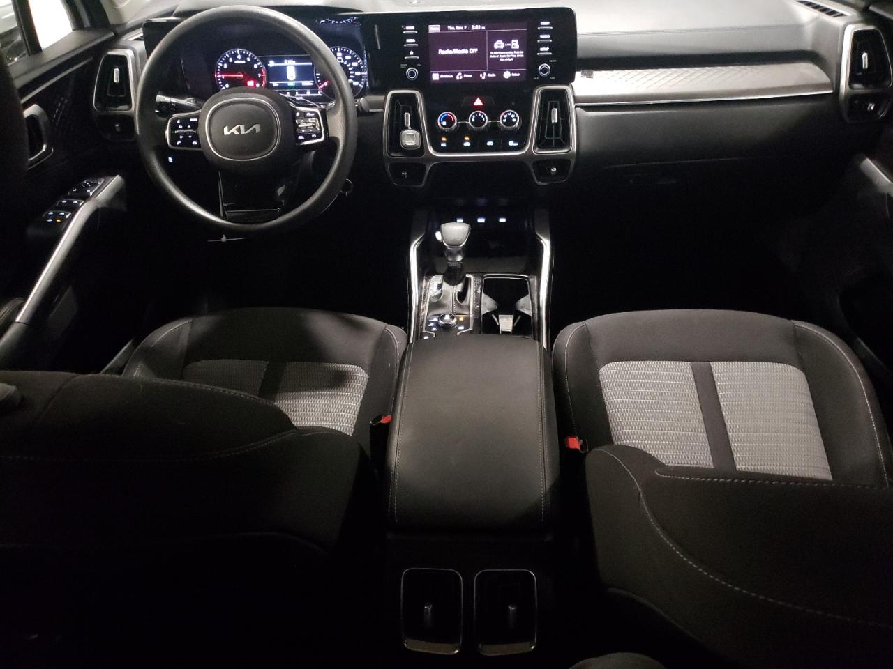 2022 KIA SORENTO LX VIN:5XYRGDLC3NG105214