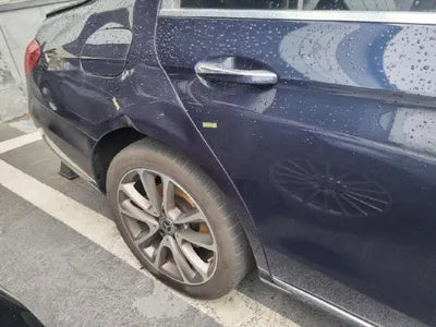 2018 Mercedes-Benz E 300 VIN: