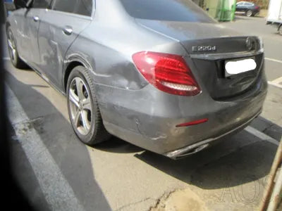 2018 Mercedes-Benz E 220 WDDZF0FB4JA418576 VIN:WDDZF0FB4JA418576