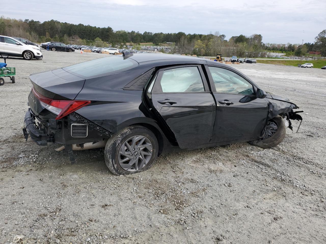 2024 HYUNDAI ELANTRA SEL VIN:KMHLM4DG7RU685826