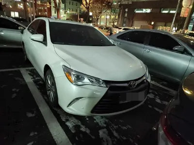 2016 Toyota Camry VIN: