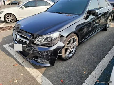 2015 Mercedes-Benz E 220 VIN: