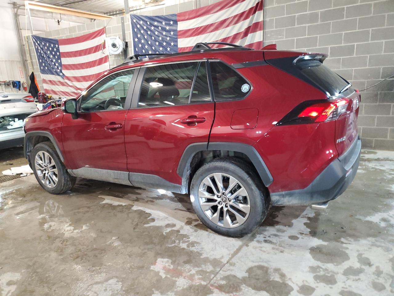 2024 TOYOTA RAV4 XLE PREMIUM VIN:2T3A1RFV4RW482151