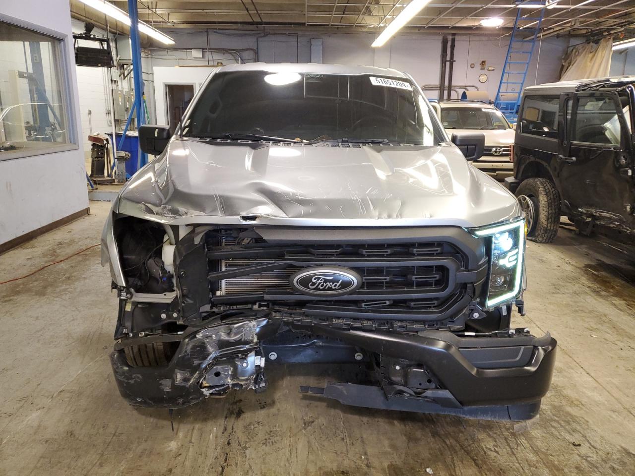 2022 FORD F150  VIN:1FTMF1C51NKF01004