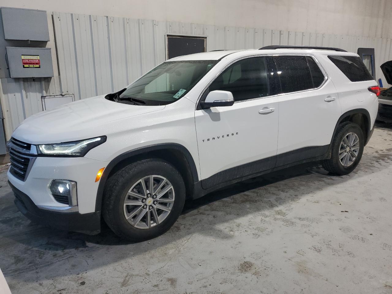 2022 CHEVROLET TRAVERSE LT VIN:1GNEVHKW6NJ105898