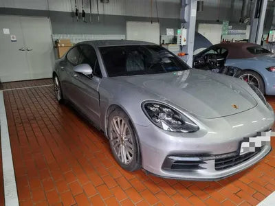 2018 Porsche Panamera WP0AA2972JL115728 VIN:WP0AA2972JL115728