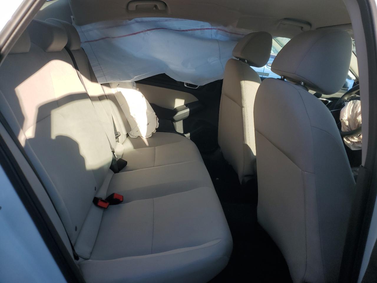 2022 HONDA CIVIC LX VIN:2HGFE2F21NH551848