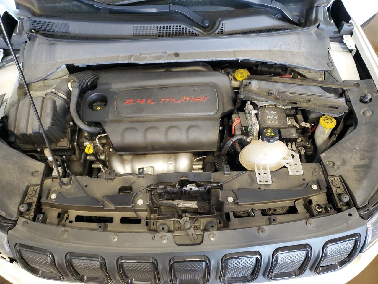 2022 JEEP COMPASS LATITUDE VIN:3C4NJDBBXNT179005