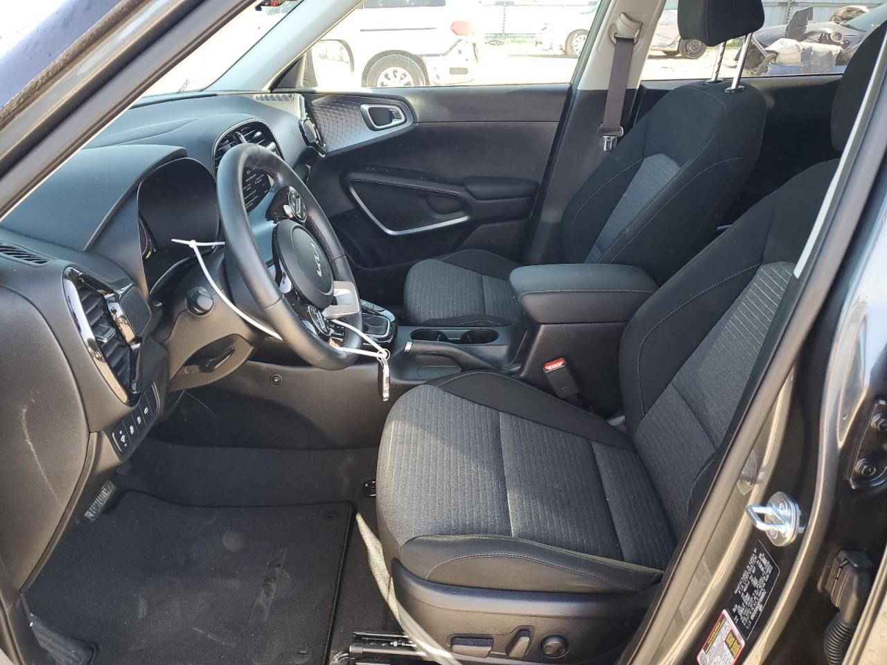 2023 KIA SOUL EX VIN:KNDJ33AU5P7890852