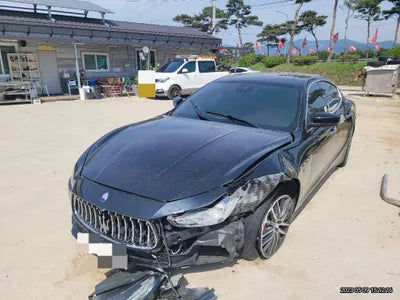 2017 Maserati Ghibli VIN: