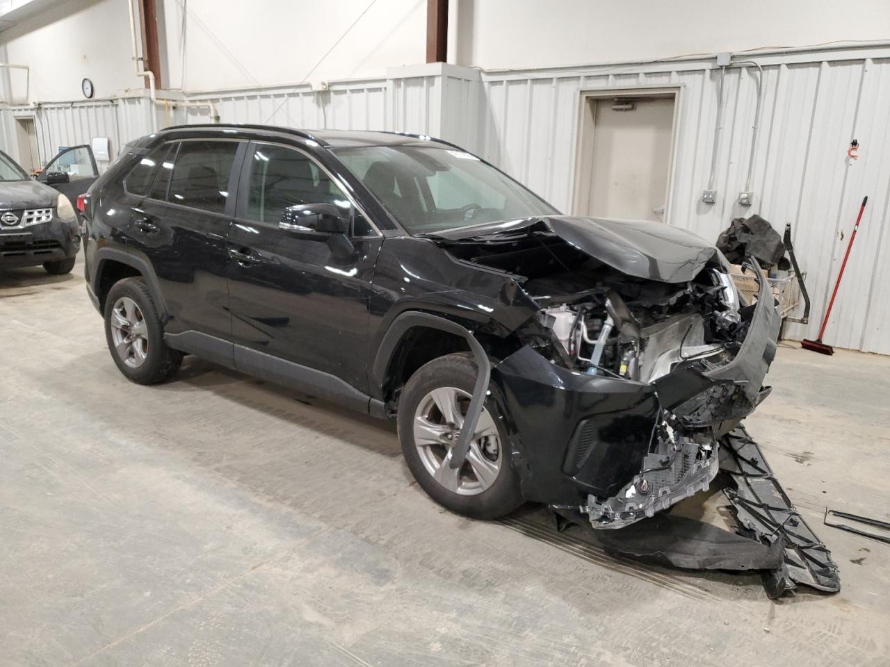 2024 TOYOTA RAV4 XLE VIN:2T3P1RFV1RC393438